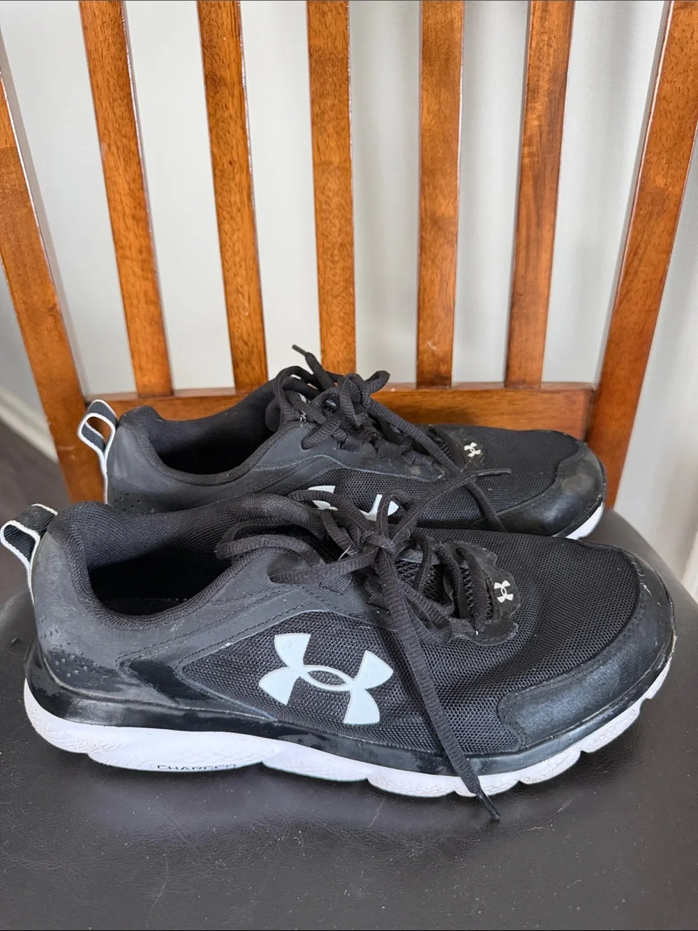 Under Armour Sneakers